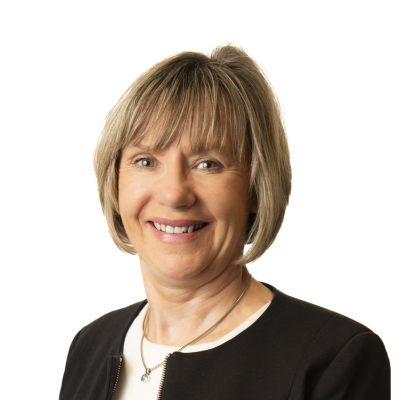 Julie Wiggins Headshot